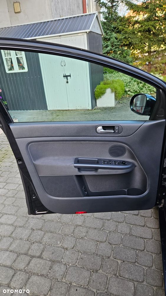 Volkswagen Golf Plus - 26