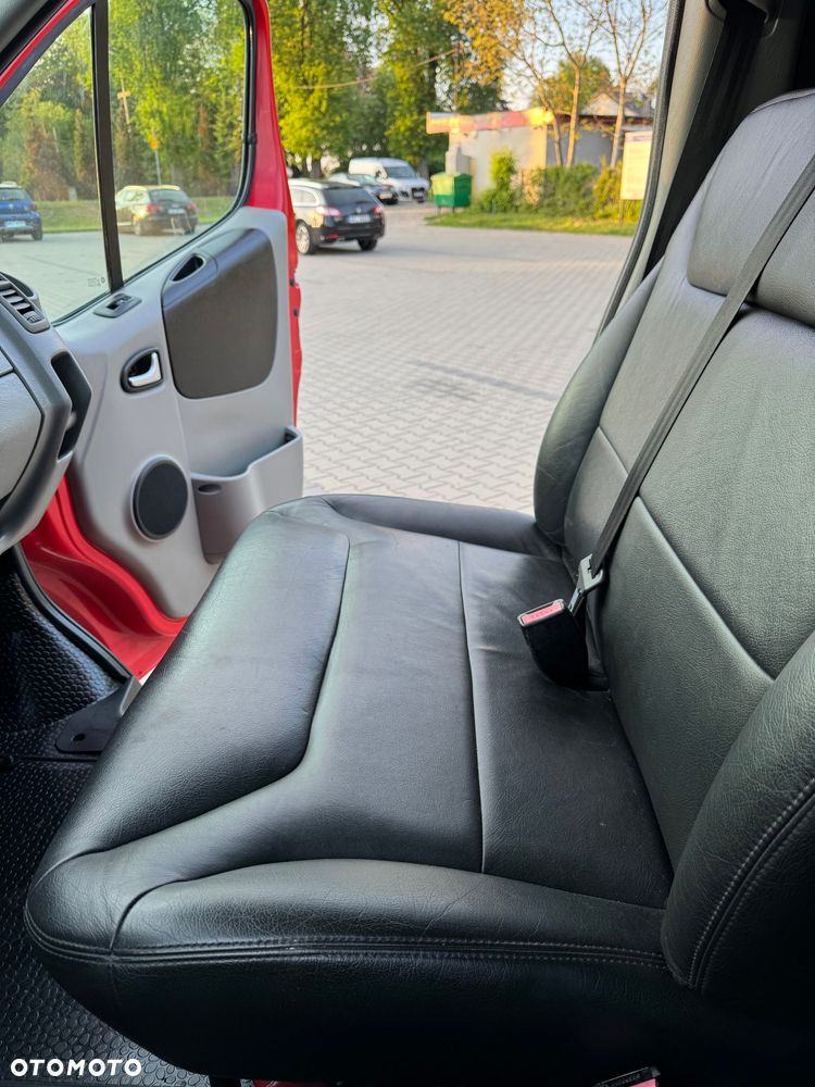Opel Vivaro - 34