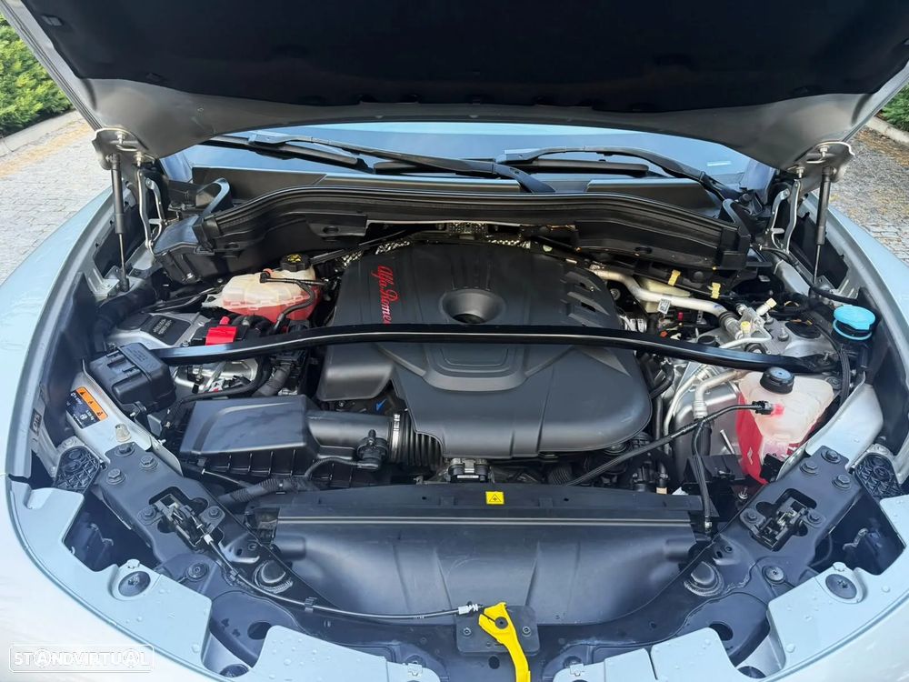 Alfa Romeo Stelvio - 33