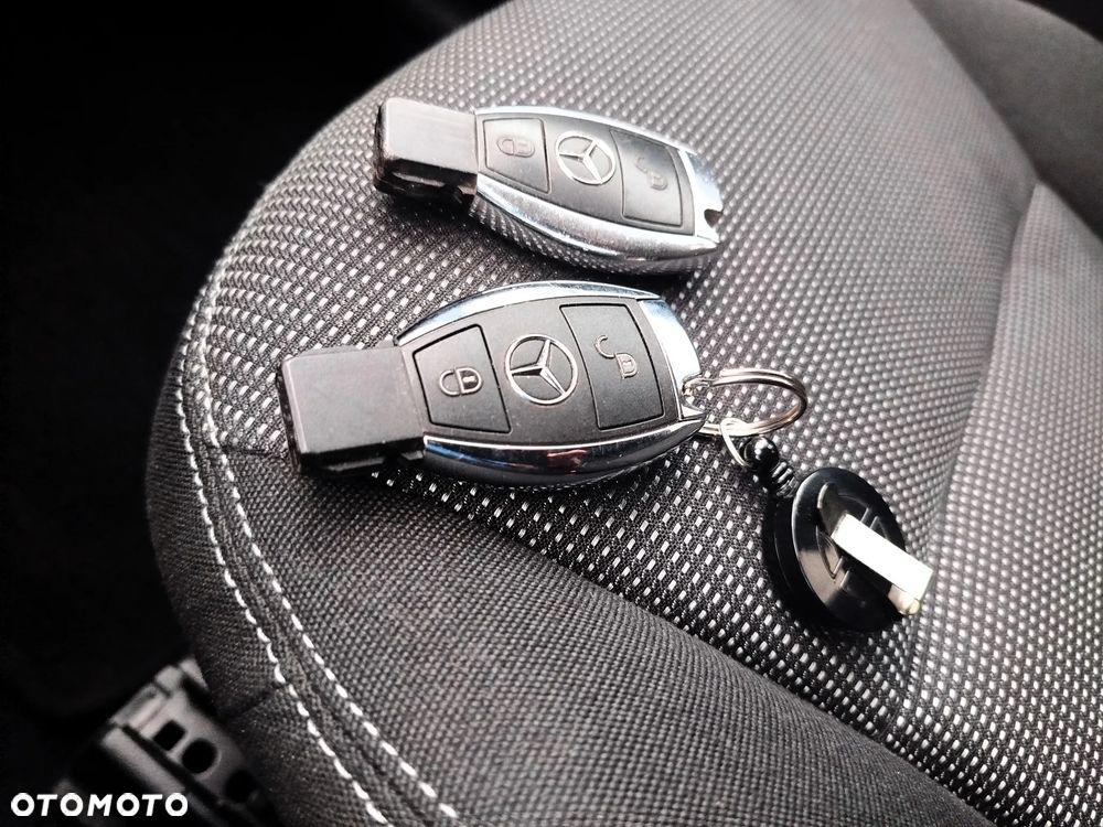Mercedes-Benz Klasa B 180 CDI (BlueEFFICIENCY) - 14