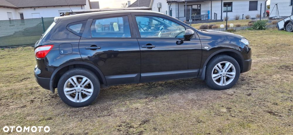 Nissan Qashqai 2.0 dCi 4x4 Visia EU5 - 6
