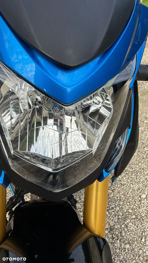 Suzuki GSX - 4