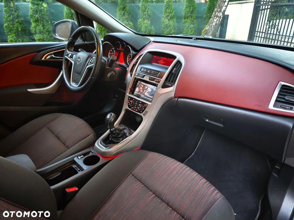 Opel Astra 1.4 Turbo Design Edition - 7