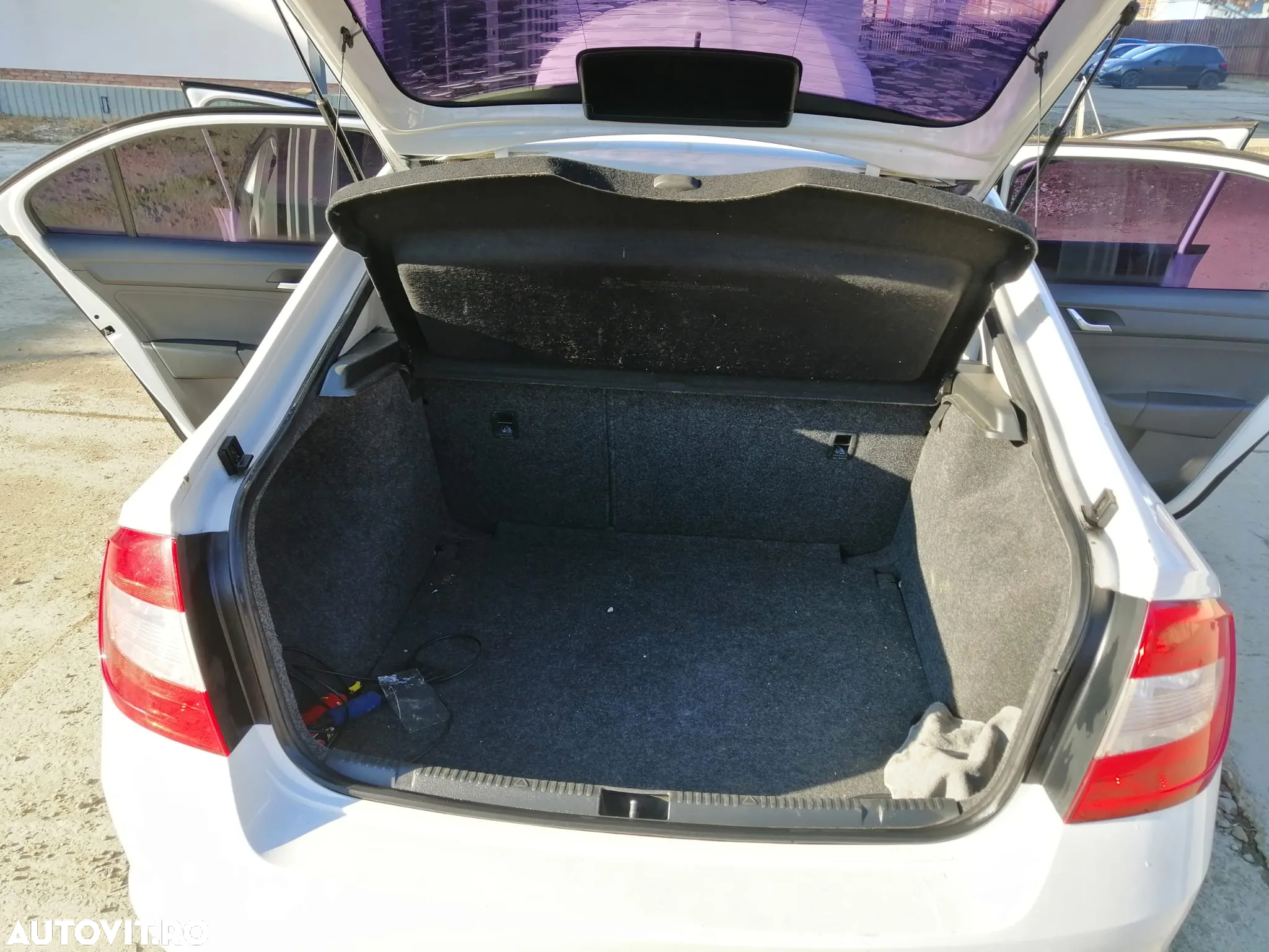 Skoda RAPID 1.6 TDI Active - 3