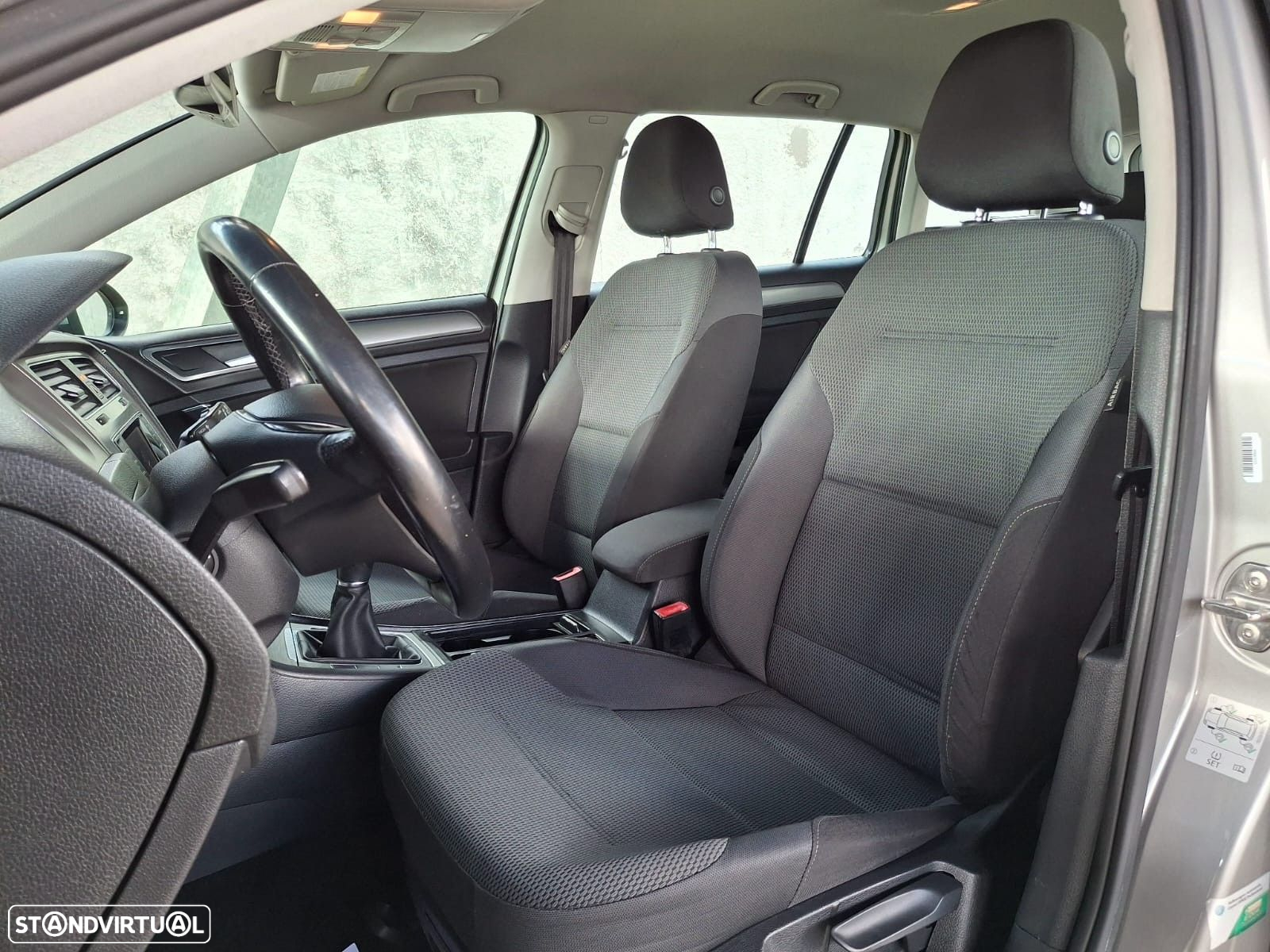 VW Golf 1.6 TDi Trendline - 6