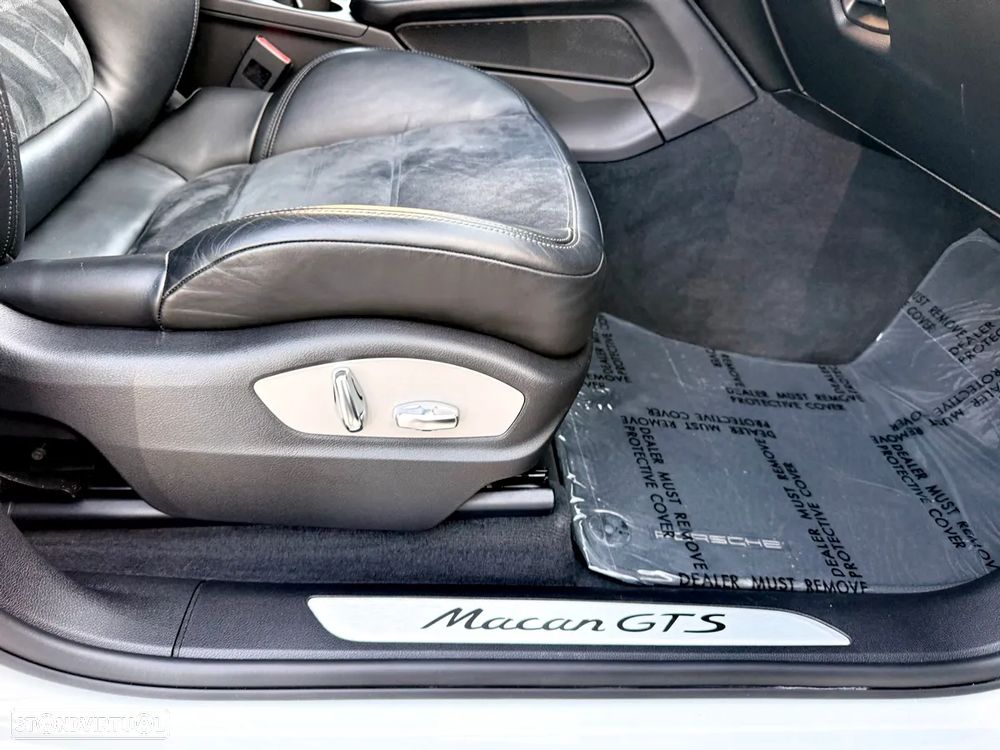 Porsche Macan GTS PDK - 26