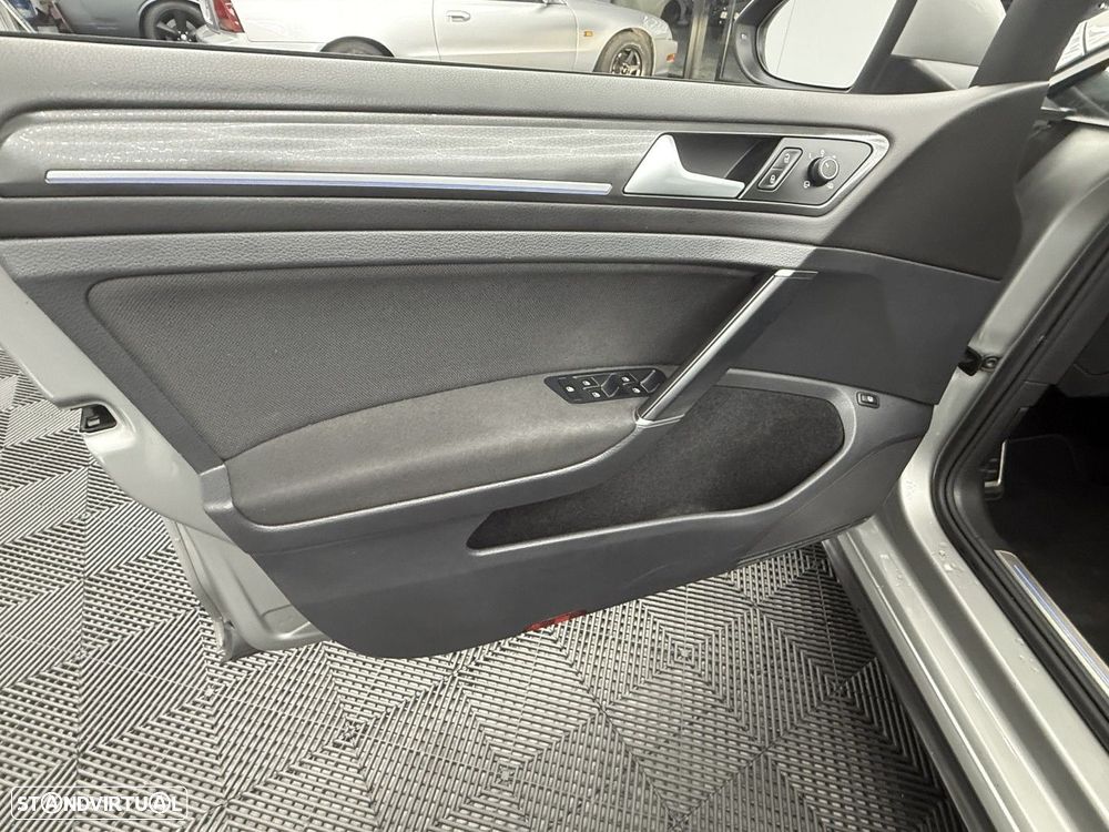 VW Golf 1.4 GTE Plug-in - 11