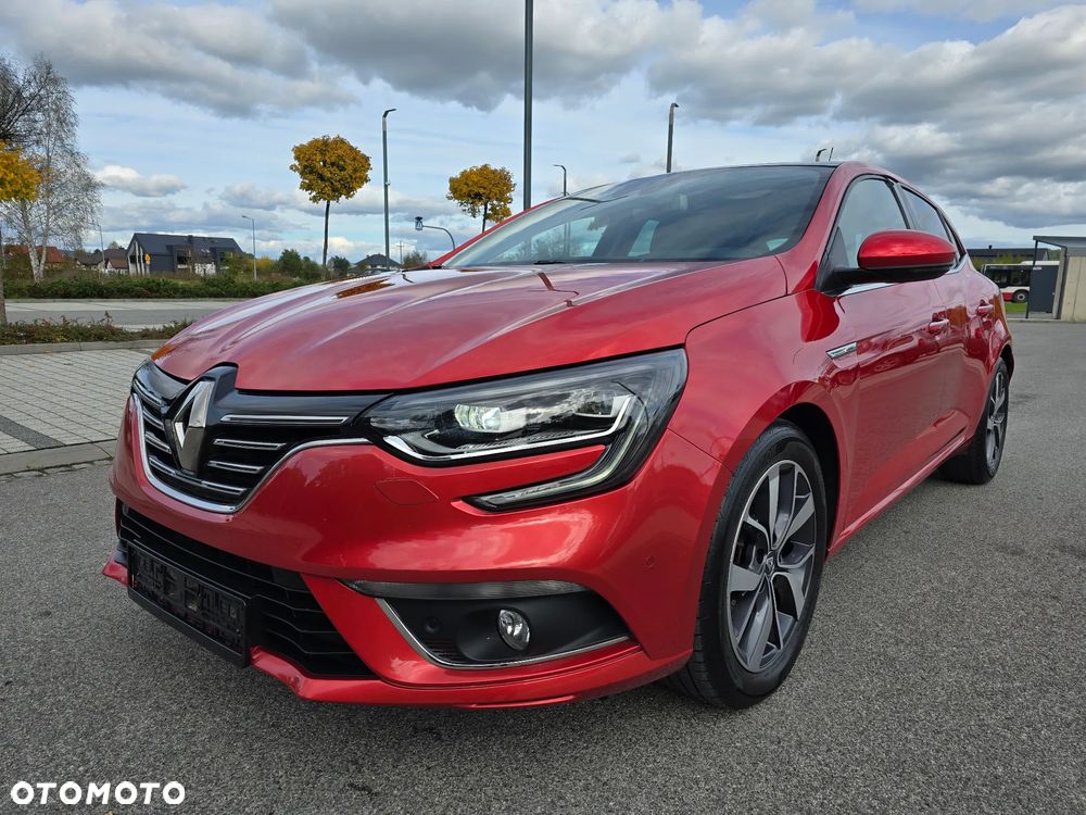 Renault Megane ENERGY TCe 130 EDC BOSE EDITION - 27