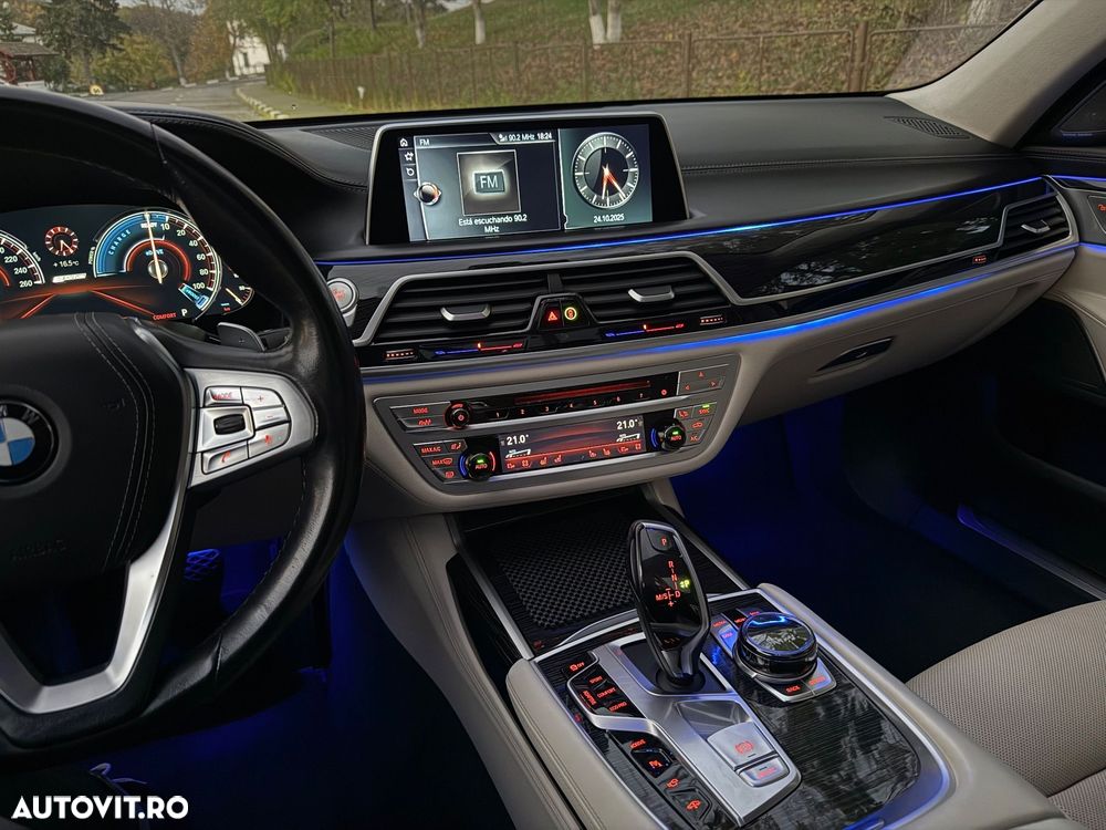 BMW Seria 7 740Li xDrive - 12