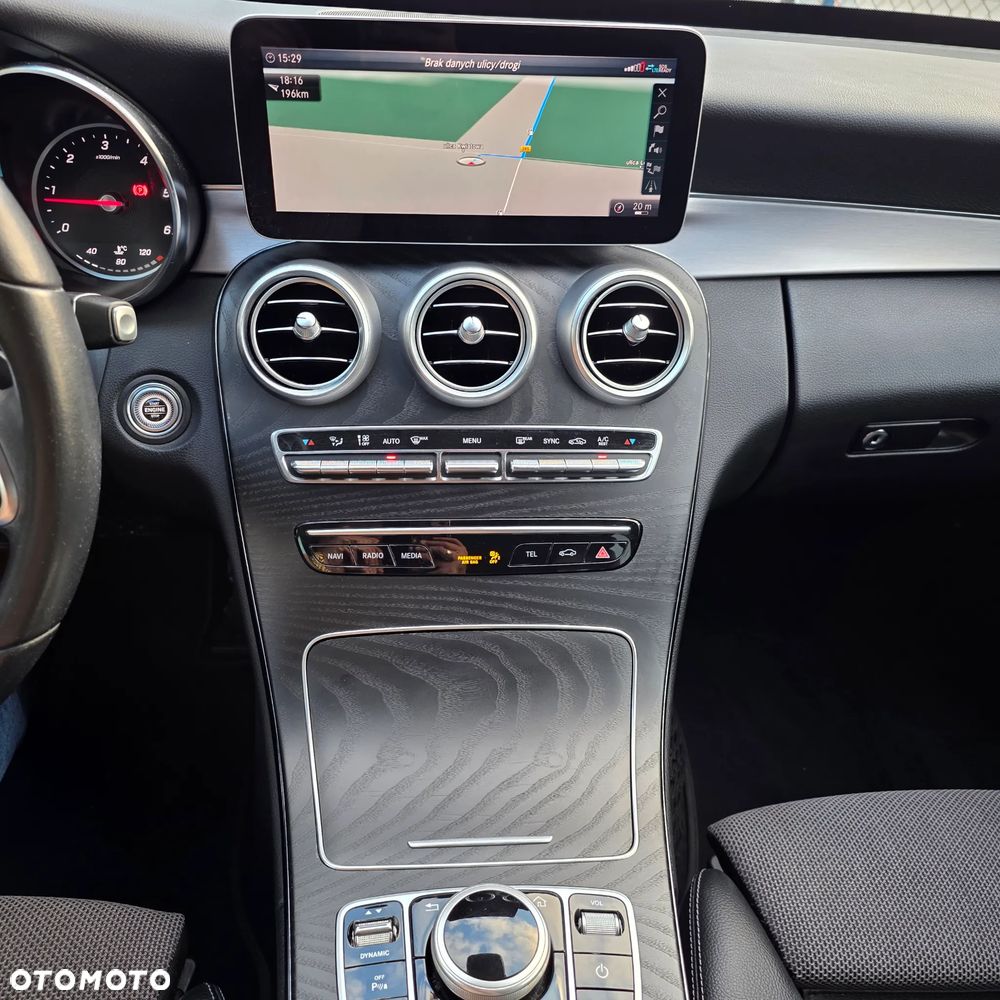 Mercedes-Benz Klasa C 220 d 9G-TRONIC - 25