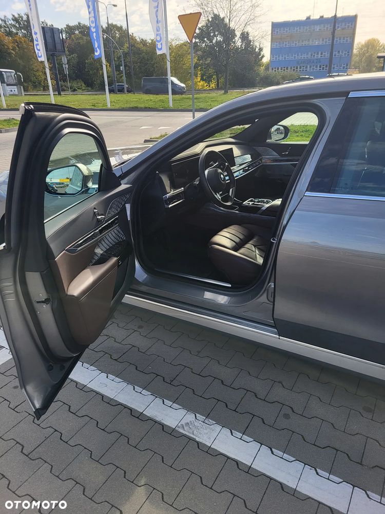 BMW Seria 7 - 9