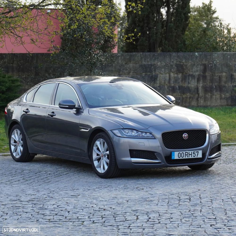Jaguar XF - 2