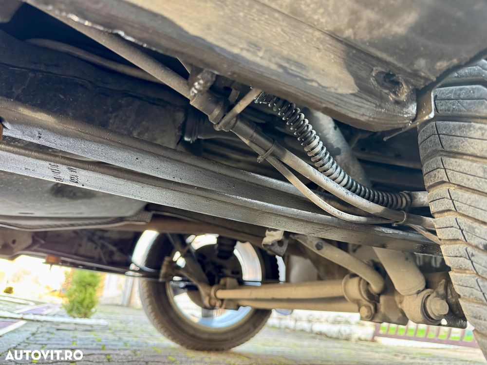 Volkswagen Caddy 2.0 TDI (7-Si.) Maxi Comfortline - 9