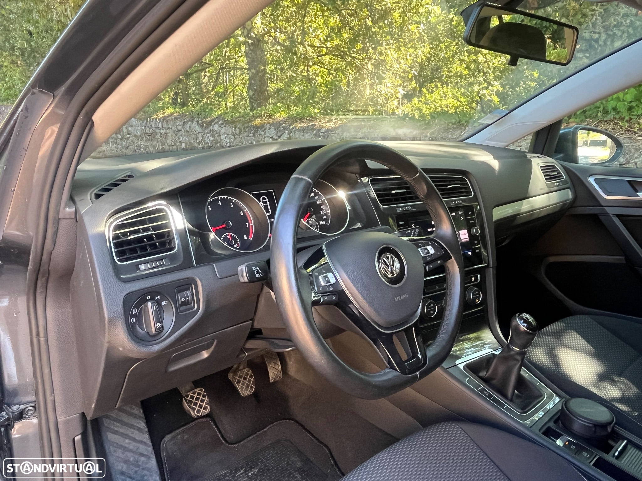 VW Golf 1.0 TSI Confortline - 26