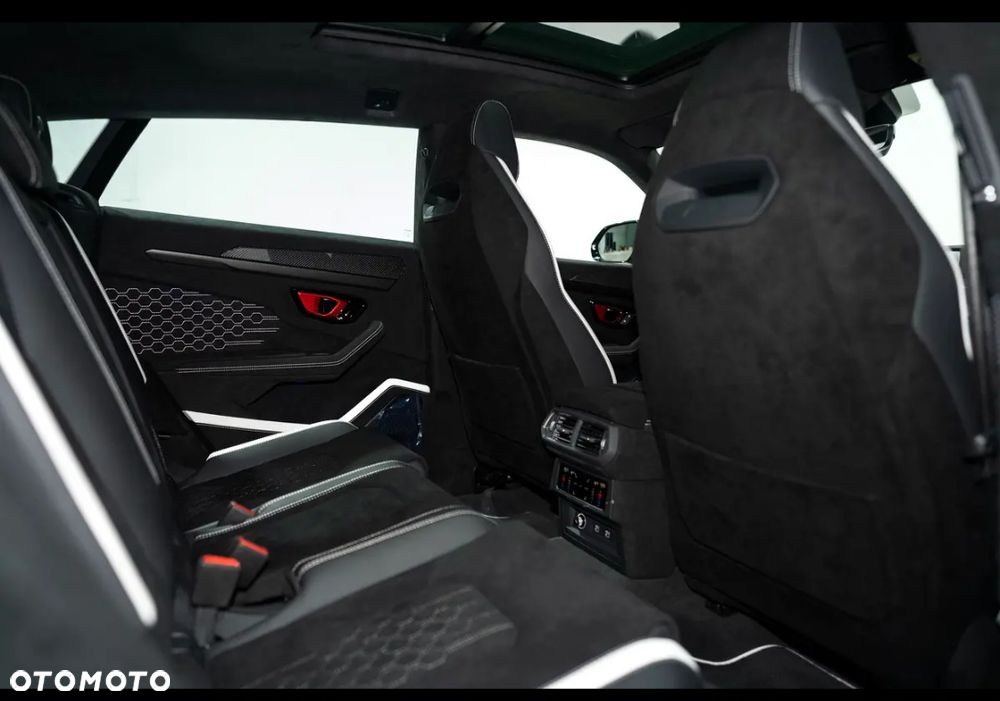 Lamborghini Urus - 13