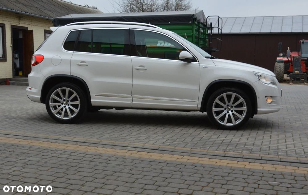 Volkswagen Tiguan - 11