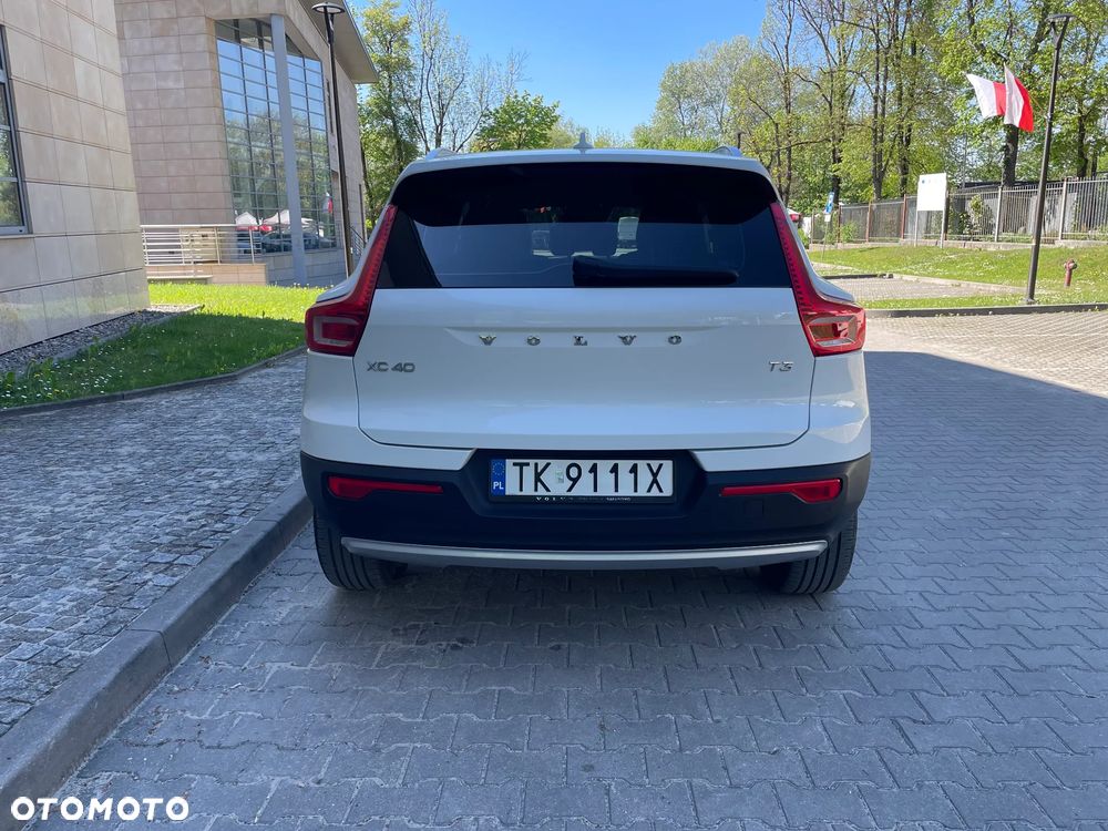 Volvo XC 40 T3 Momentum Pro - 6