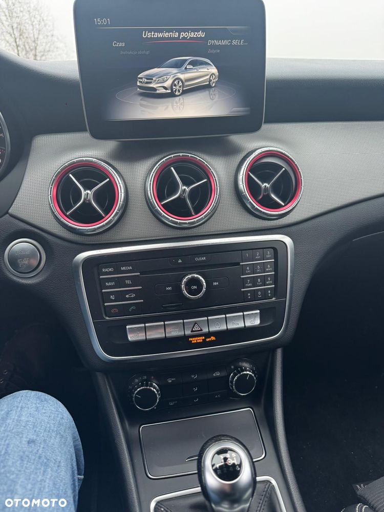 Mercedes-Benz CLA 180 UrbanStyle Edition - 6