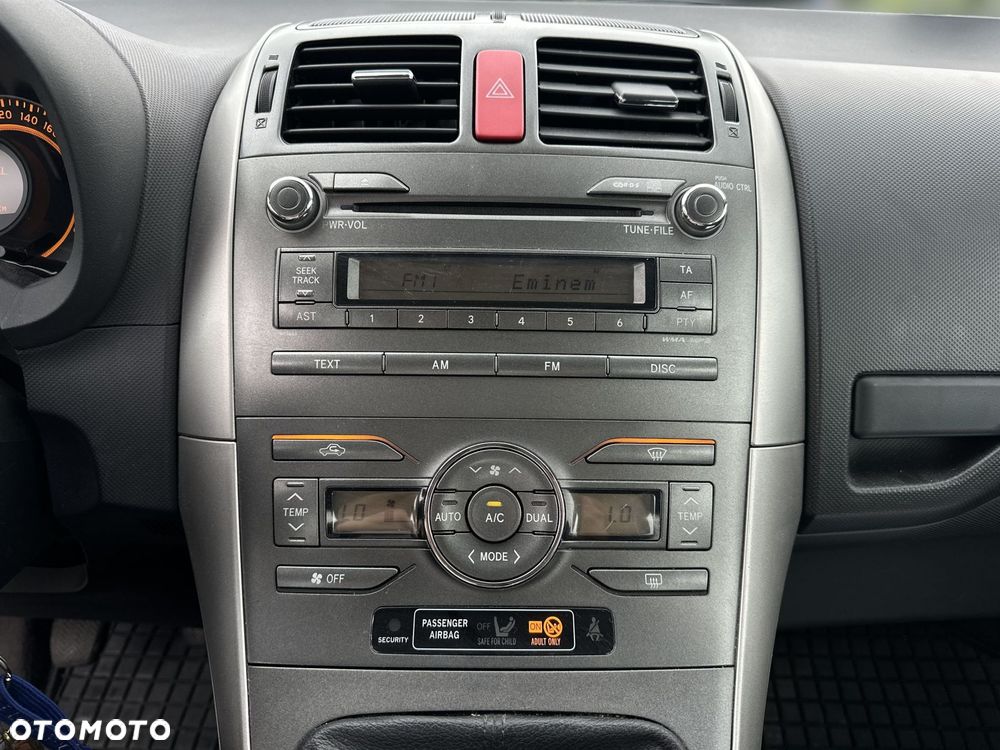 Toyota Auris 1.6 VVT-i Sol - 20