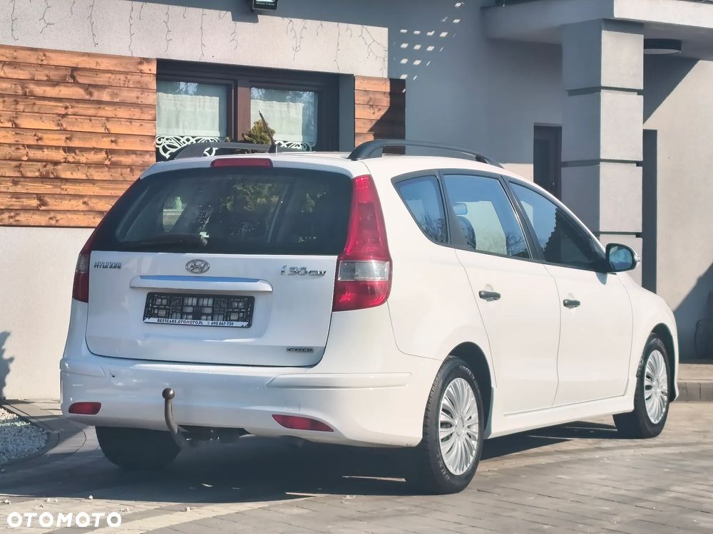 Hyundai i30 1.6 CRDi Classic + - 18