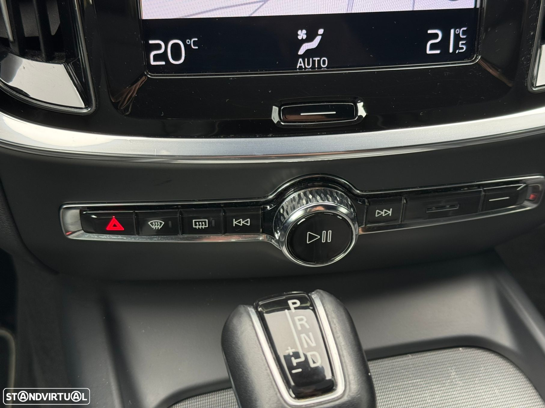 Volvo V60 2.0 D3 R-Design Geartronic - 52