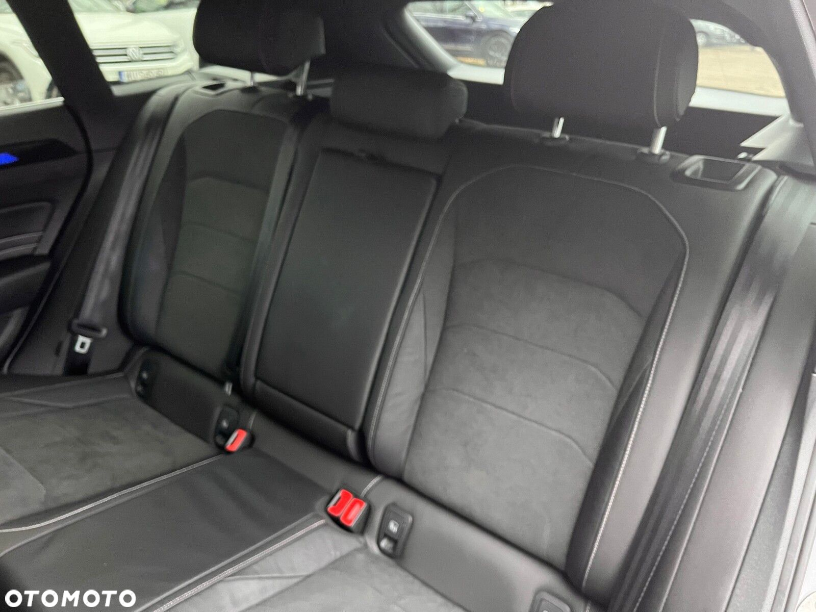 Volkswagen Arteon 2.0 TSI R-Line DSG - 29