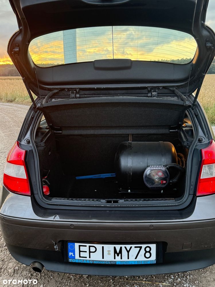 BMW Seria 1 116i - 8