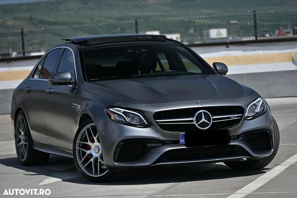 Mercedes-Benz E - 26