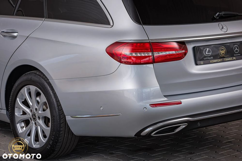 Mercedes-Benz Klasa E 220 d 4-Matic 9G-TRONIC - 10