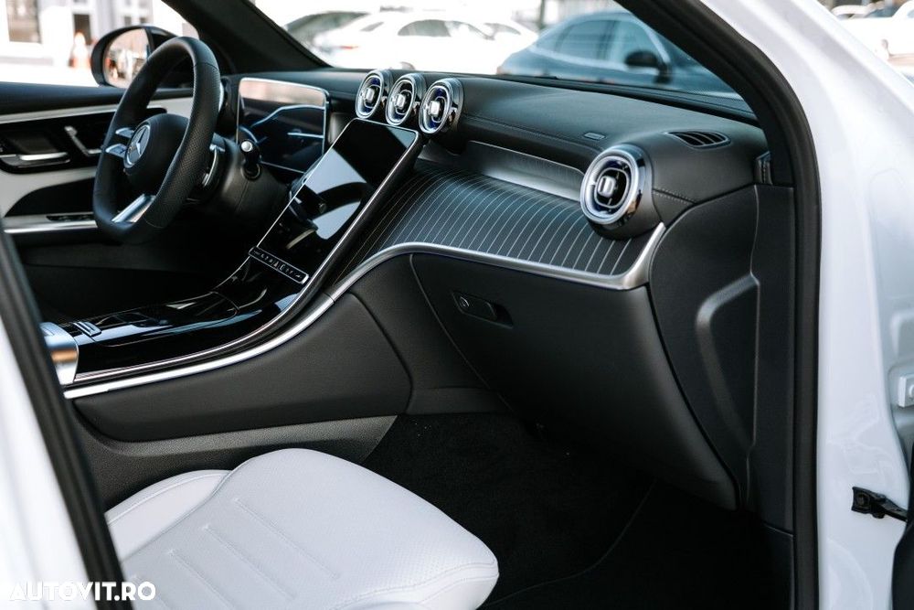 Mercedes-Benz GLC - 12