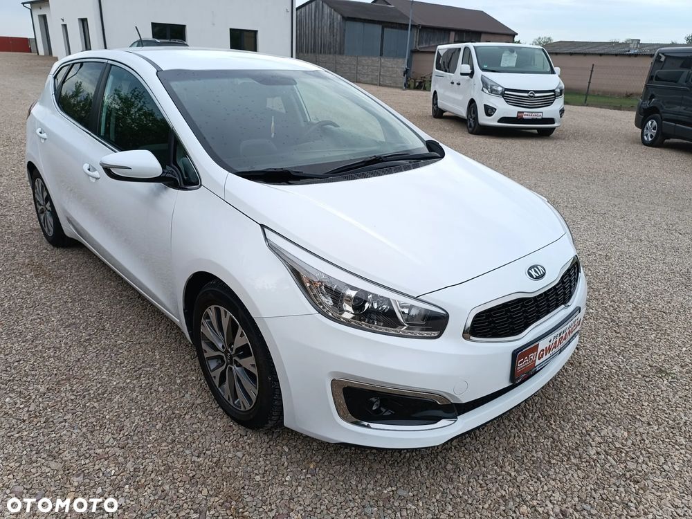 Kia Ceed 1.6 CRDi S - 11