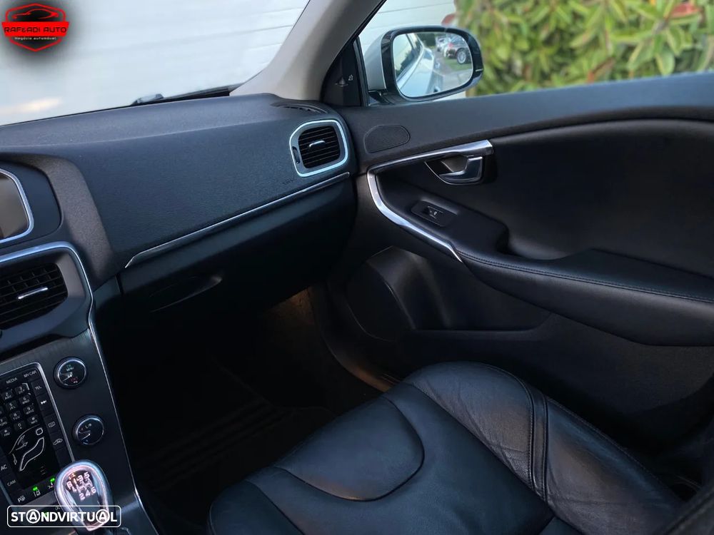 Volvo V40 1.6 D2 Eco Momentum - 13