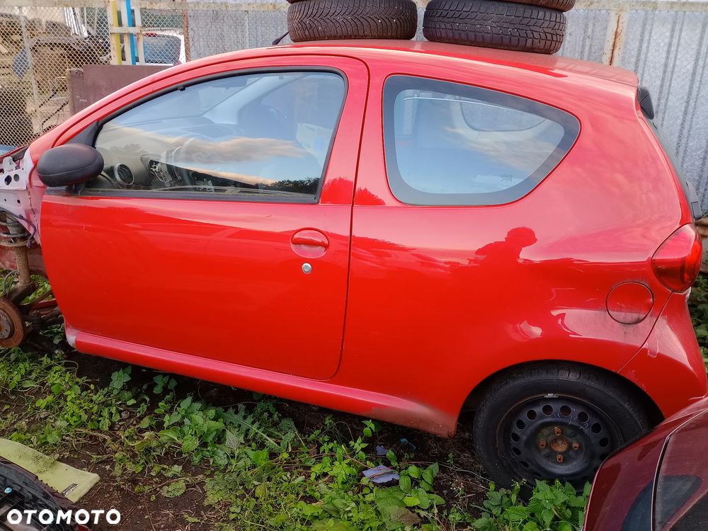 Drzwi lewe Toyota Aygo I Wersja 3- drzwiowa - 15