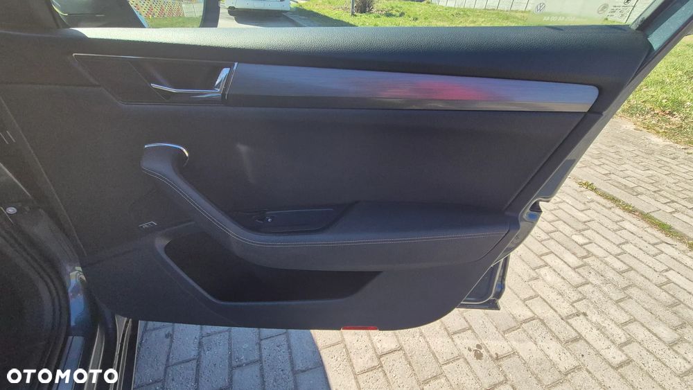 Skoda Superb 2.0 TSI Style DSG - 15