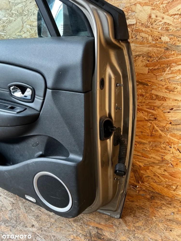Drzwi PRZEDNIE LEWE lewy przód RENAULT SCENIC 3 III LIFT Kod lakieru: TEHNK - 15