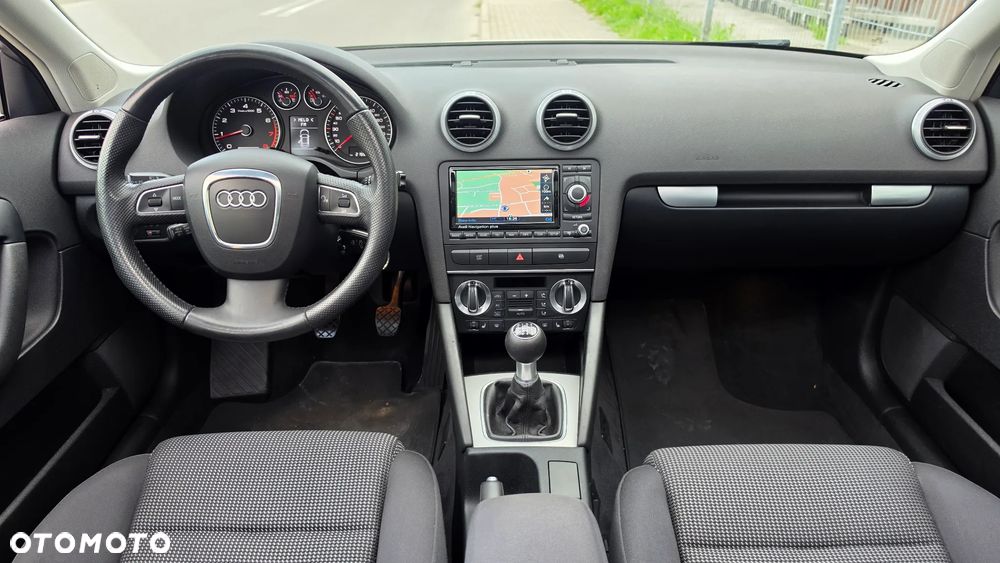 Audi A3 Sportback 1.8 TFSI Ambition - 7