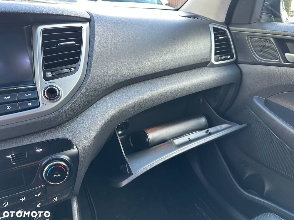 Hyundai Tucson 2.0 CRDI 4WD Automatik Premium - 17