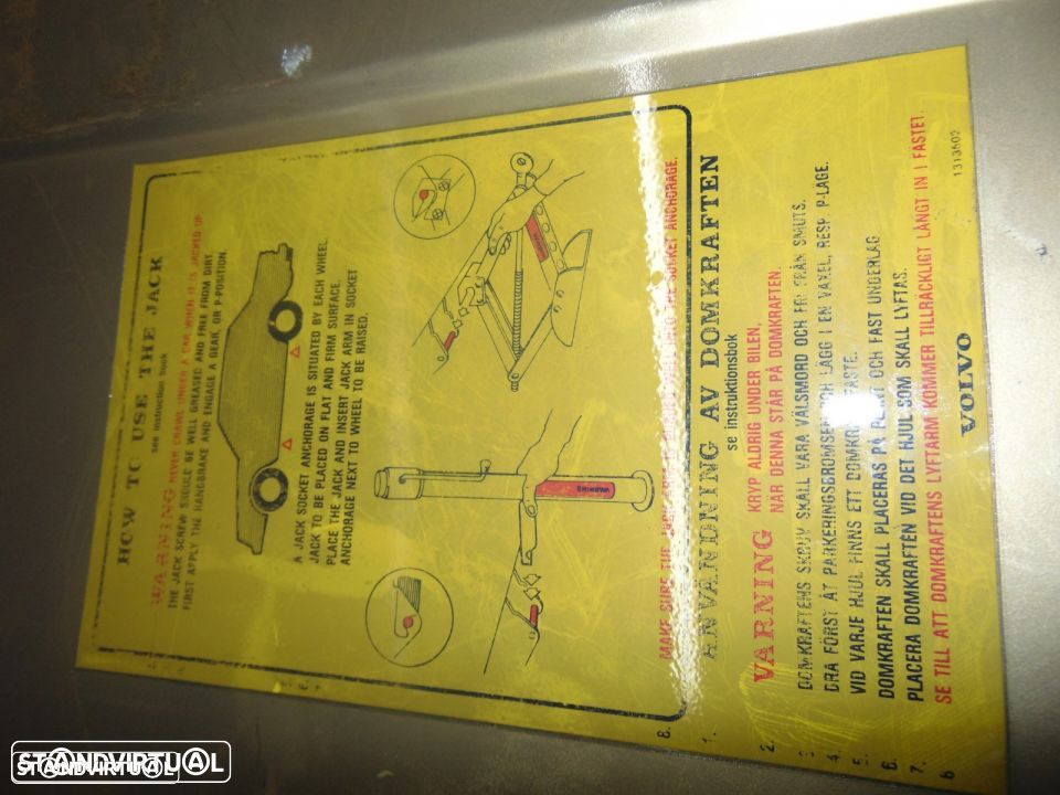 volvo 244 tampa da mala impecavel - 5