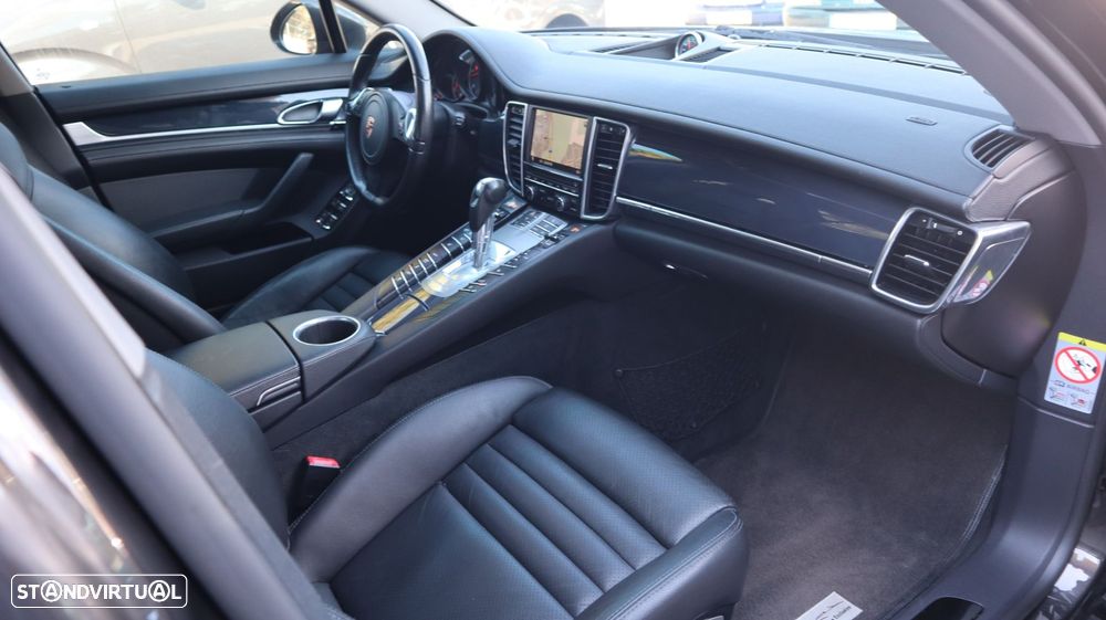 Porsche Panamera Platinum Edition - 15