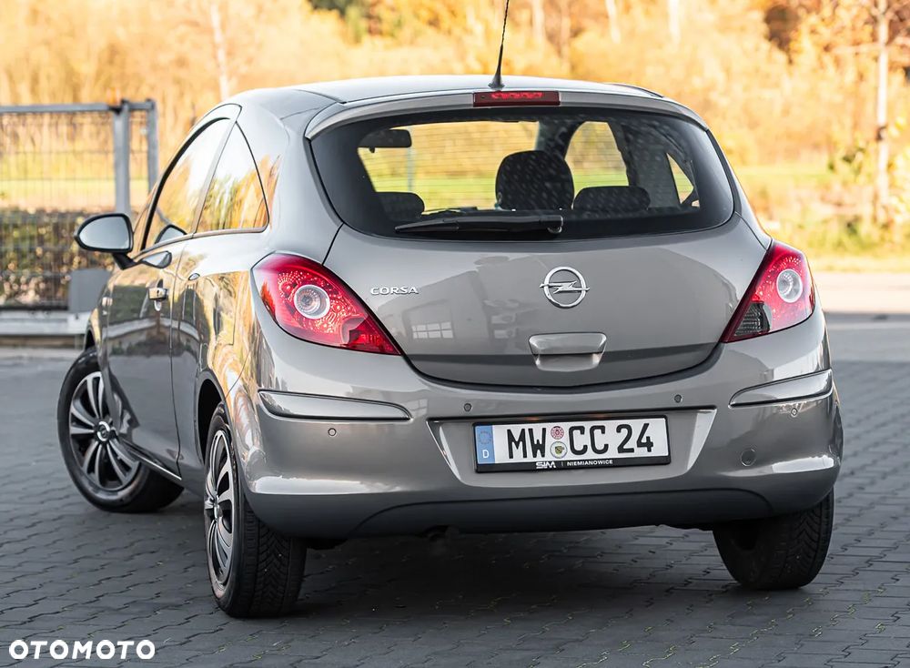 Opel Corsa - 8