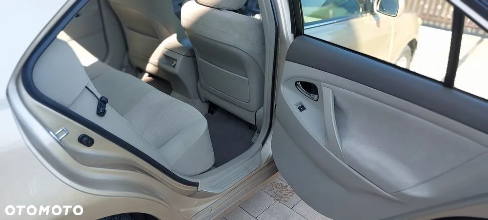 Toyota Camry 2.5 SE - 7