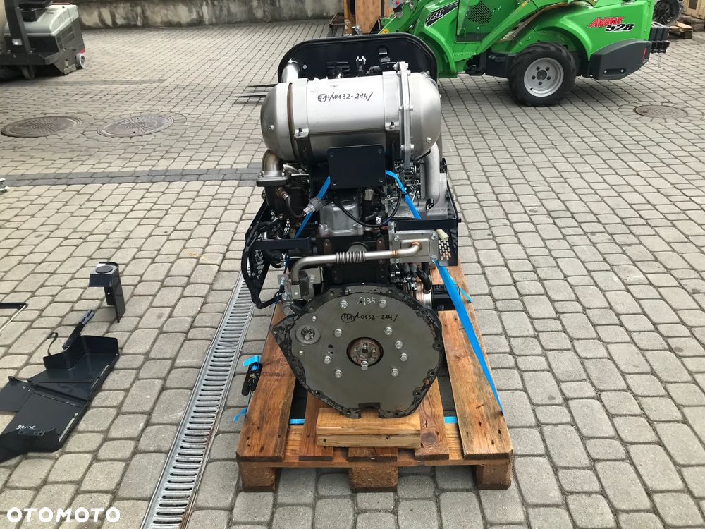 SILNIK ISEKI E4FH 36kW 27000netto MASSEY FERGUSON 2800 E 1800 E 2800 M - 2
