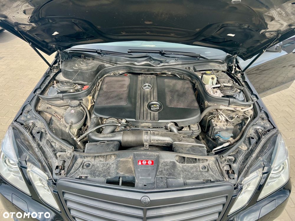 Mercedes-Benz Klasa E 250 CDI 4-Matic BlueEff Avantgarde - 17