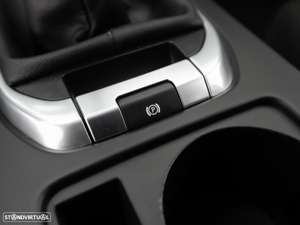 Land Rover Discovery Sport - 18