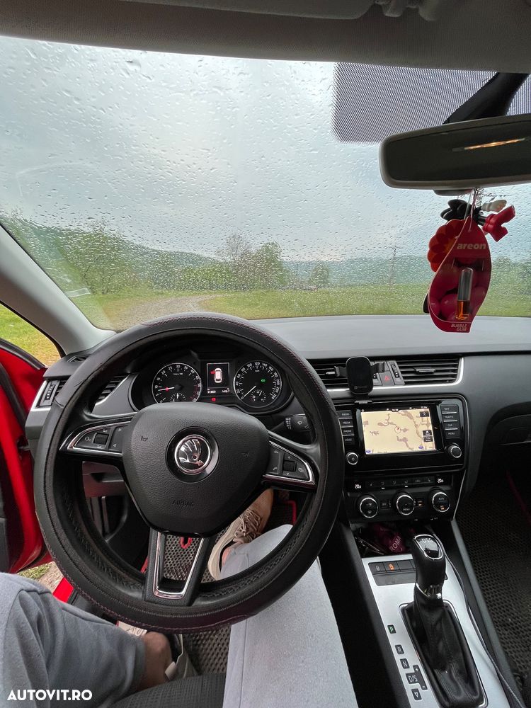 Skoda Octavia 2.0 TDI DSG Drive - 8