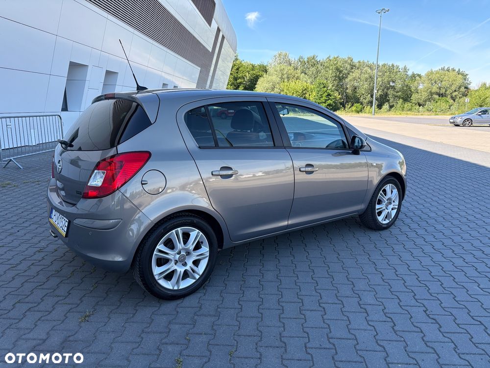 Opel Corsa 1.4 T Cosmo S&S - 4