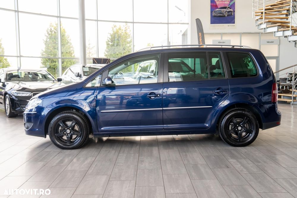 Volkswagen Touran - 6