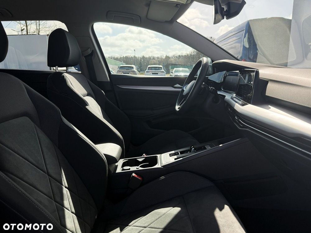 Volkswagen Golf Variant 1.5 eTSI mHEV Life DSG - 29