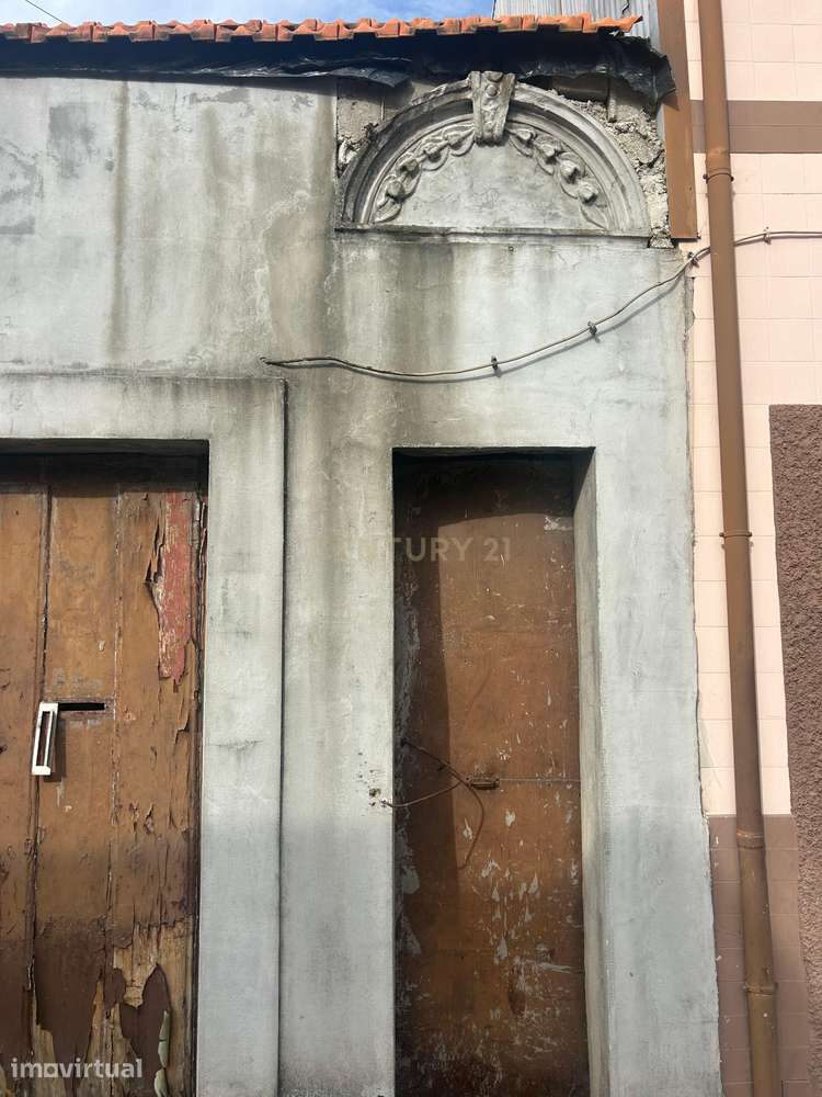 Oportunidade | Moradia para Reconstruir com Potencial e Projeto Aprova - Grande imagem: 5/18