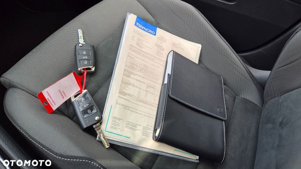 Volkswagen Golf Variant 2.0 TDI SCR DSG Highline - 31